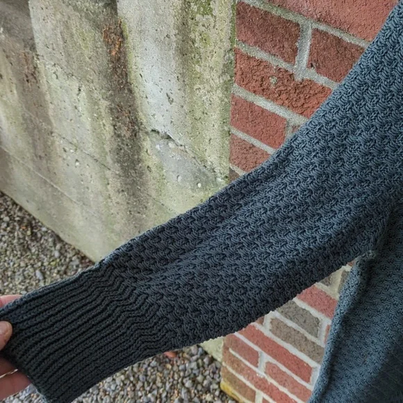 Ann Taylor sweater medium - Picture 4 of 9